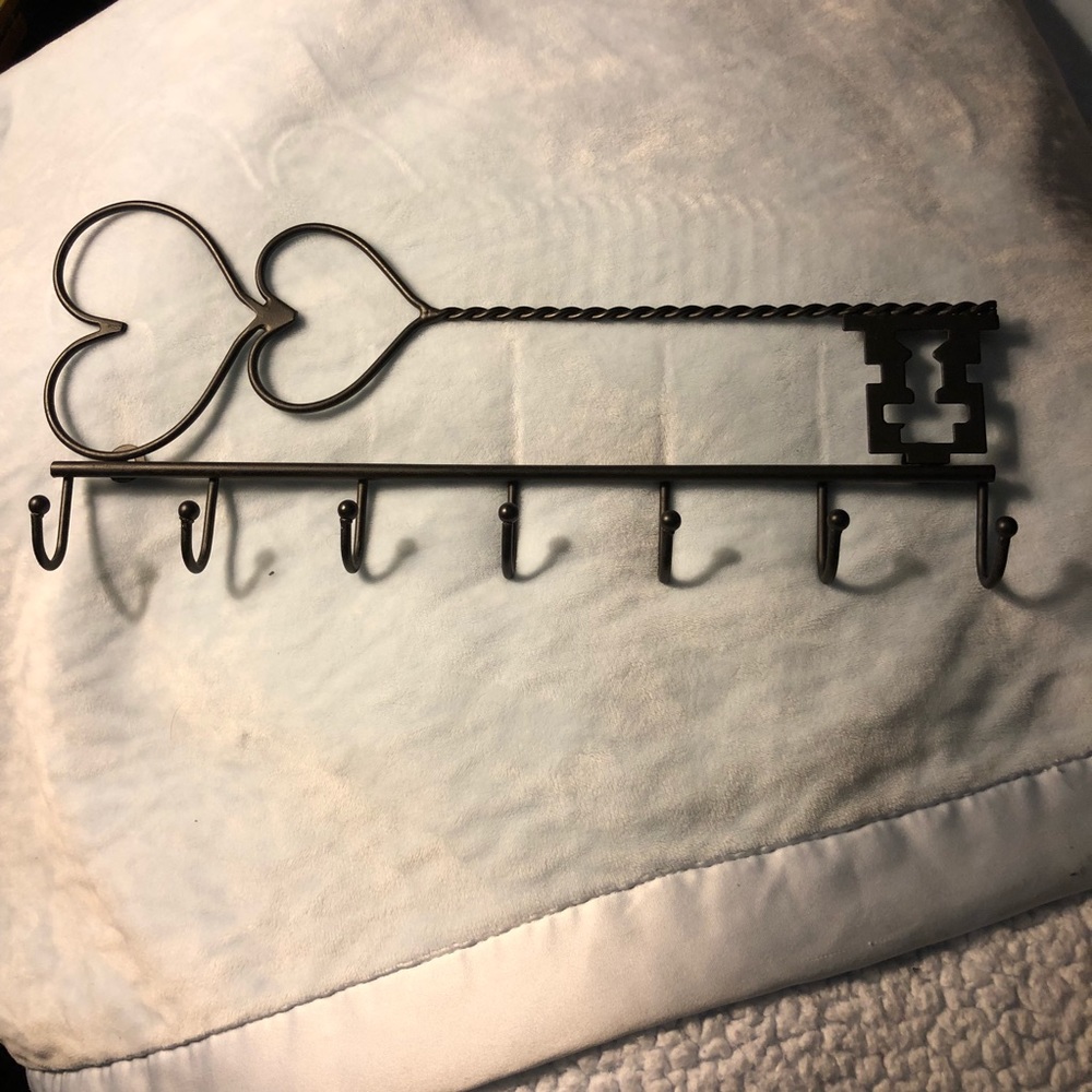Double heart necklace holder